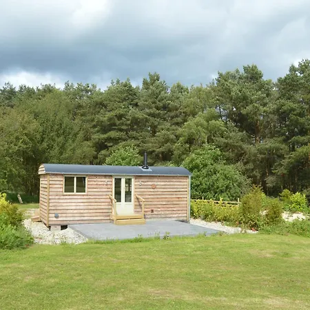Middlehead Huts Newton-on-Rawcliffe