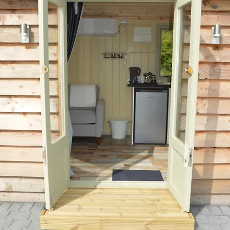 Middlehead Huts Holiday home Newton-on-Rawcliffe