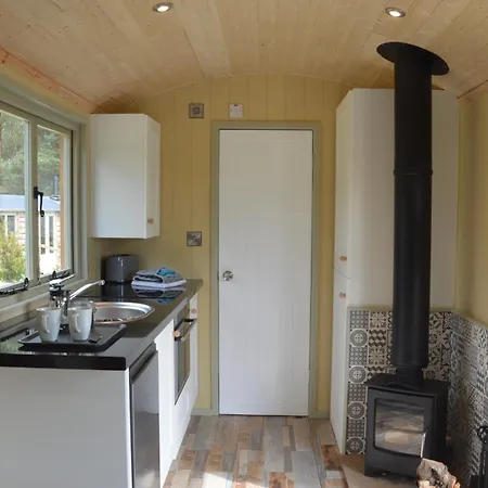 Middlehead Huts Holiday home